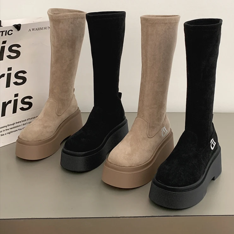 Moda Hoge Laarzen – Dameslaarzen met Plateauzool en Modern Design