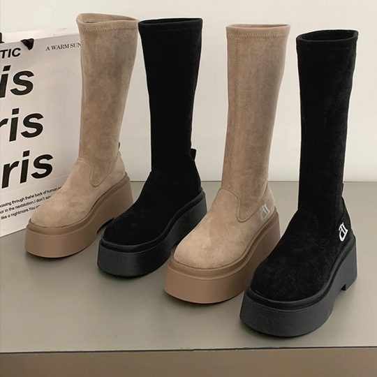 Moda Hoge Laarzen – Dameslaarzen met Plateauzool en Modern Design