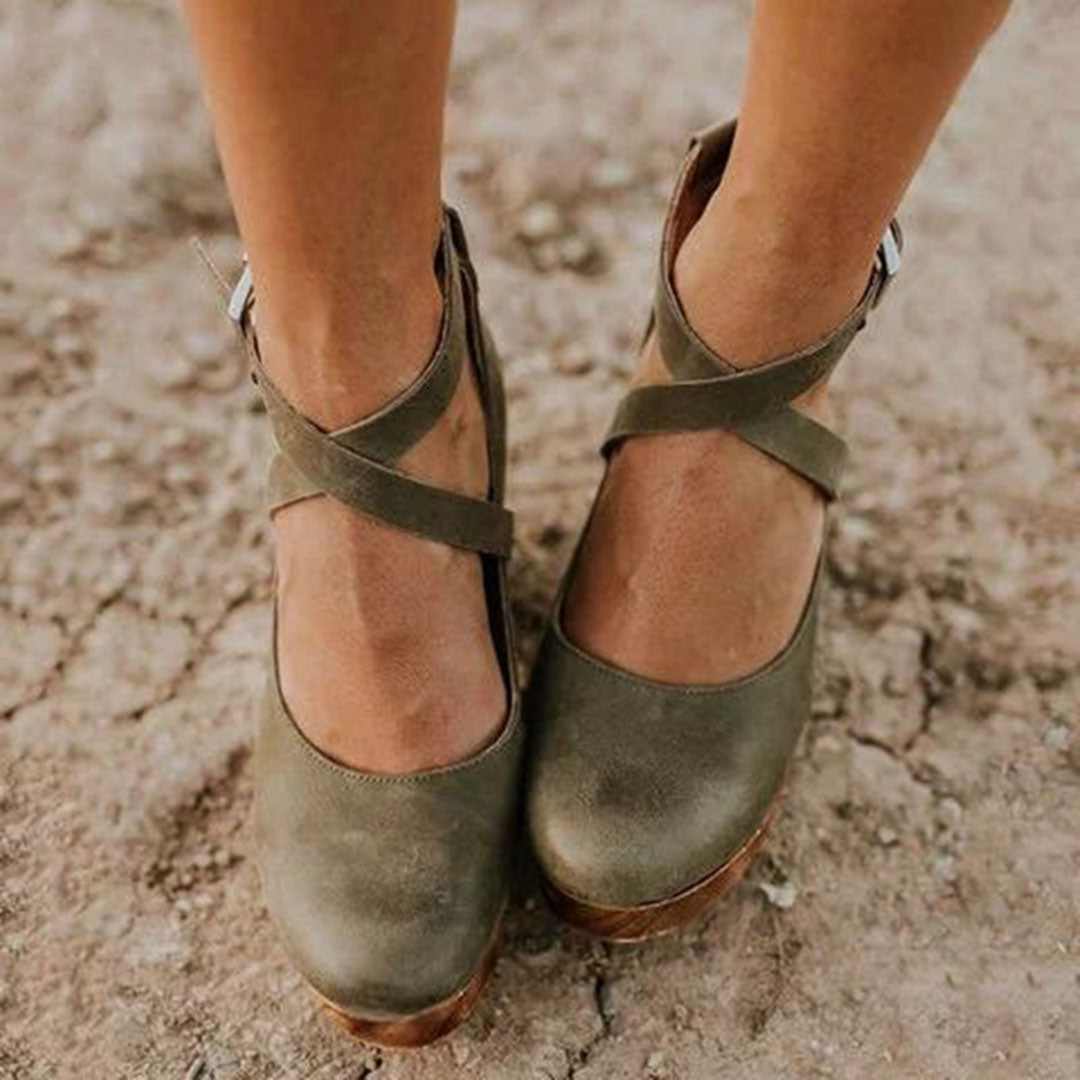 MODA - Elegante schoenen met hoge hakken