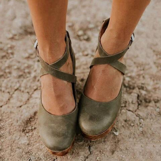 MODA - Elegante schoenen met hoge hakken