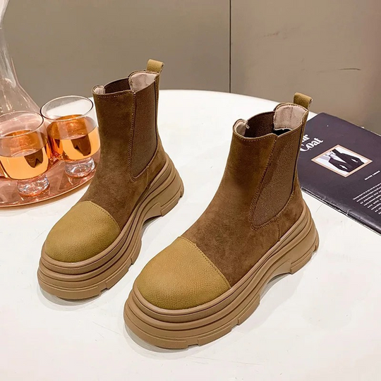 Livonte - Dames Chelsea Boots met Plateauzool en Gestructureerde Neus